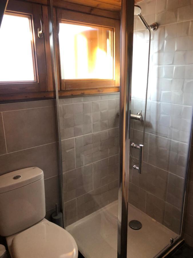 Charmant appartement dans le village/Coqueto apartamento en el pueblecito La Cabanasse Extérieur photo