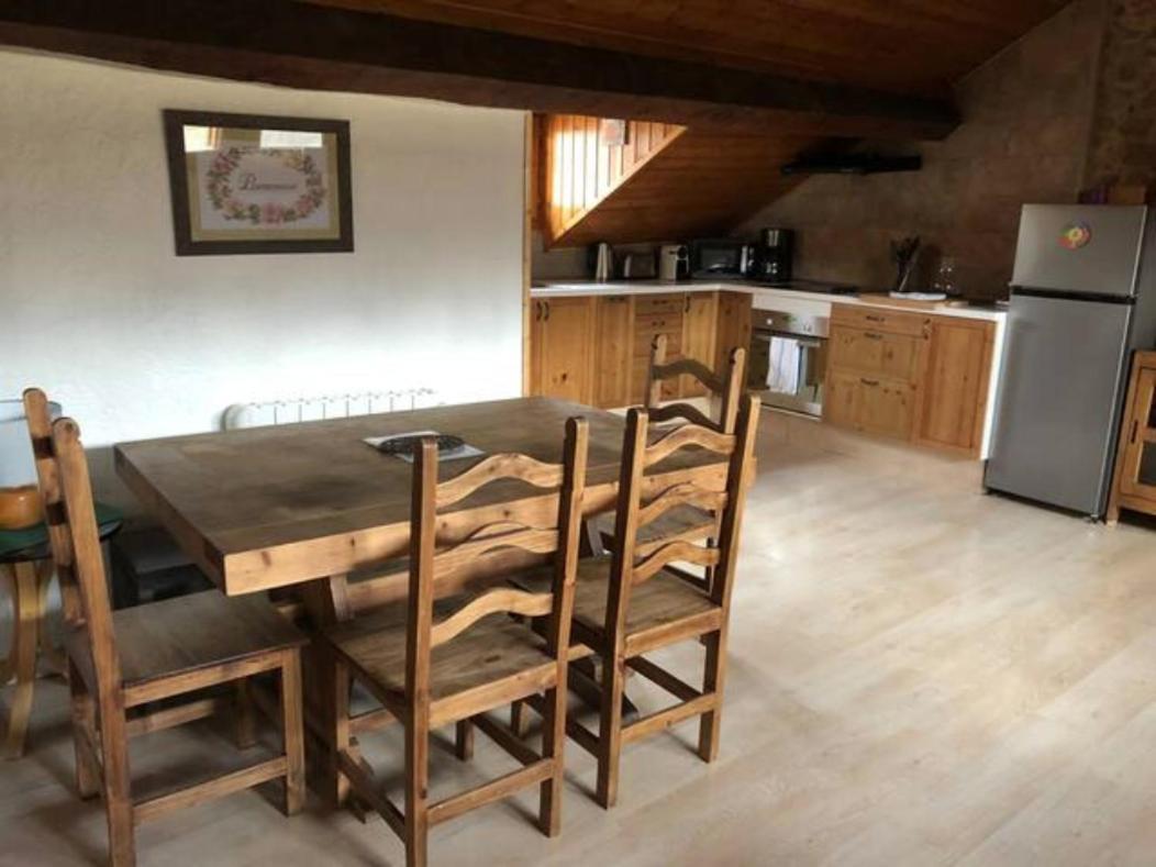 Charmant appartement dans le village/Coqueto apartamento en el pueblecito La Cabanasse Extérieur photo