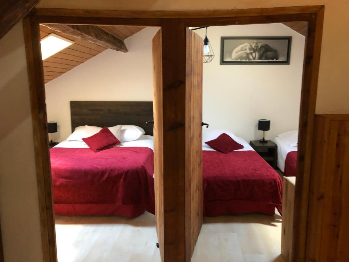 Charmant appartement dans le village/Coqueto apartamento en el pueblecito La Cabanasse Extérieur photo